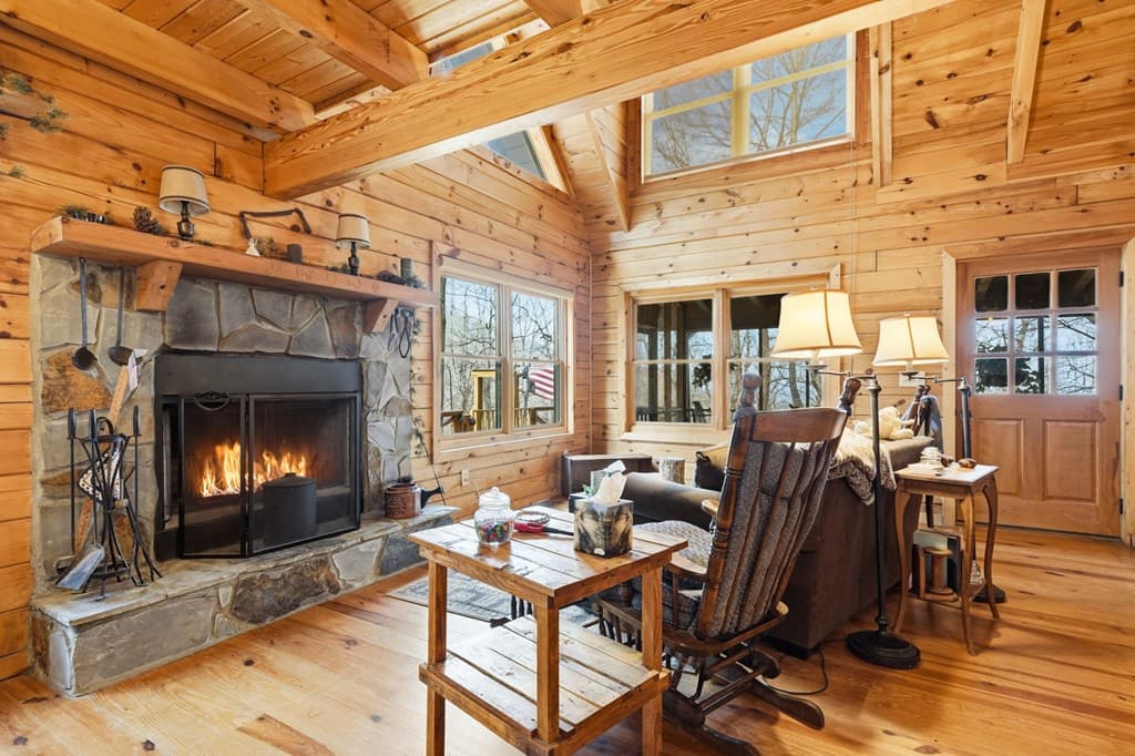 947 Skyview Drive, Ellijay GA 30536 - Photo