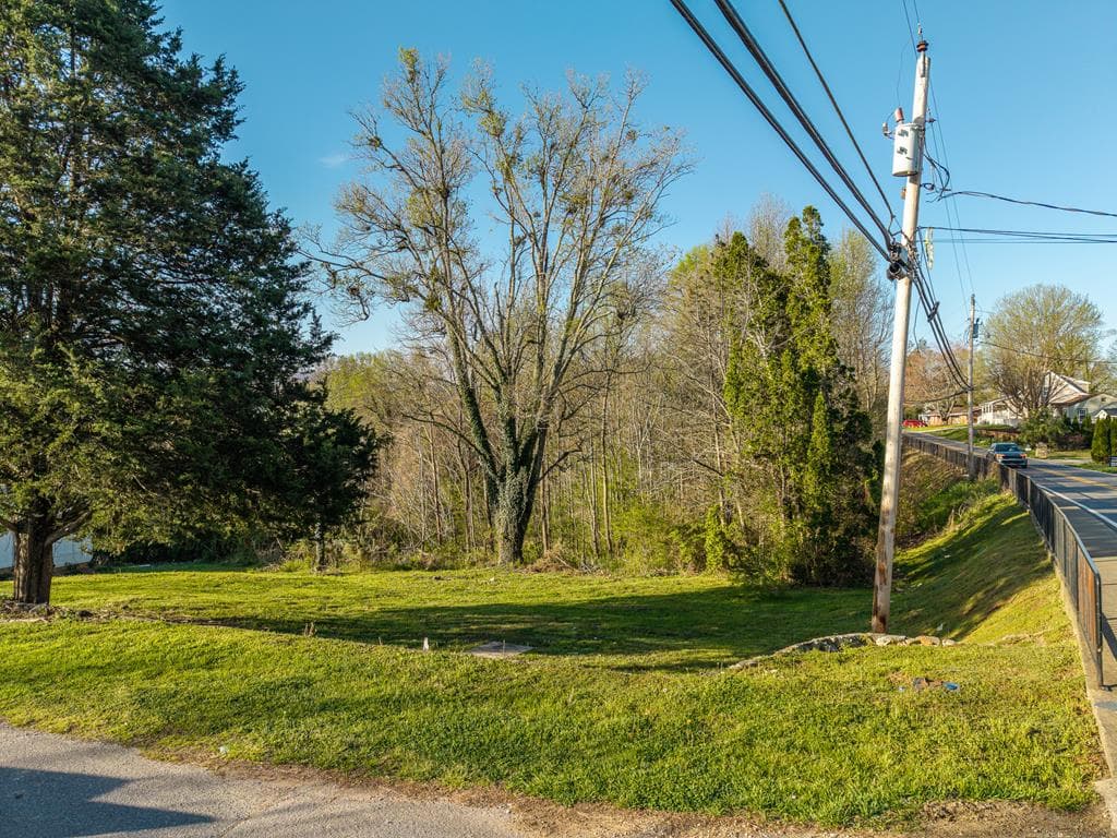 291 E Second Street, Blue Ridge GA 30513 - Photo