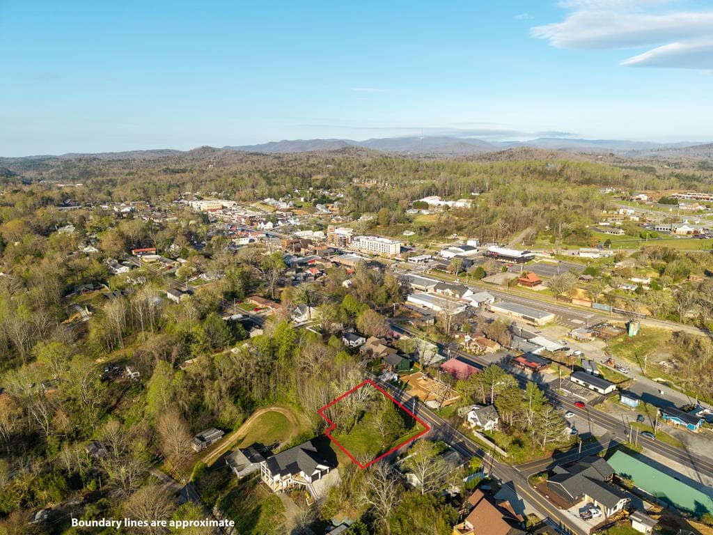 291 E Second Street, Blue Ridge GA 30513 - Photo