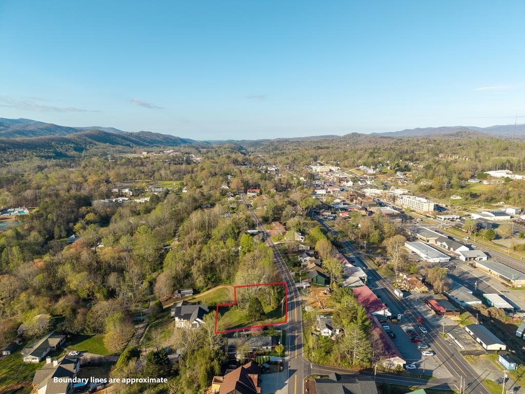 291 E Second Street, Blue Ridge GA 30513 - Photo
