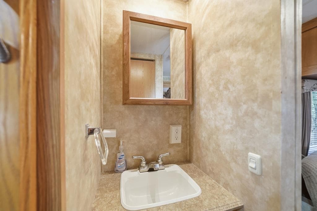 96 10th Street, Ellijay GA 30540 - Photo