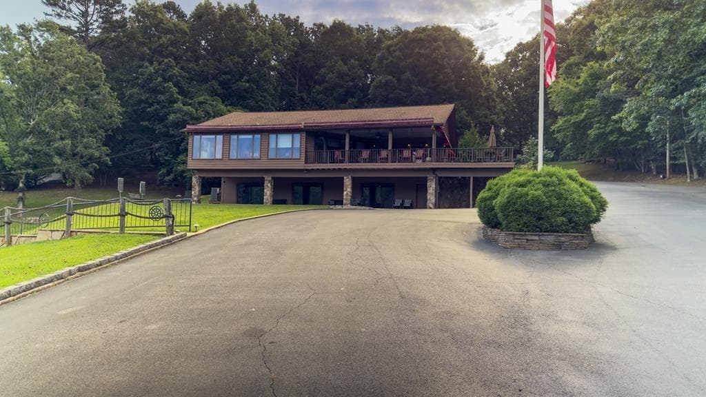 136 Anchorage Drive, Blairsville GA 30512 - Photo