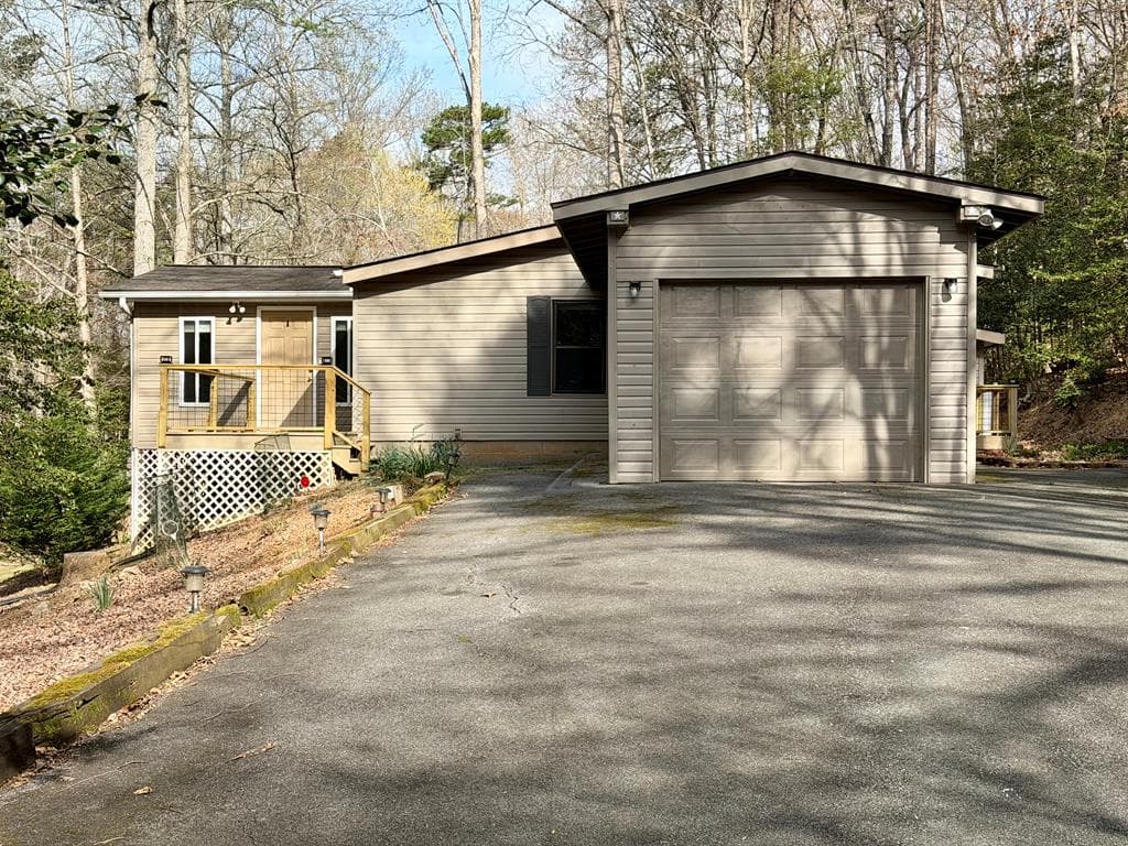 136 Anchorage Drive, Blairsville GA 30512 - Photo