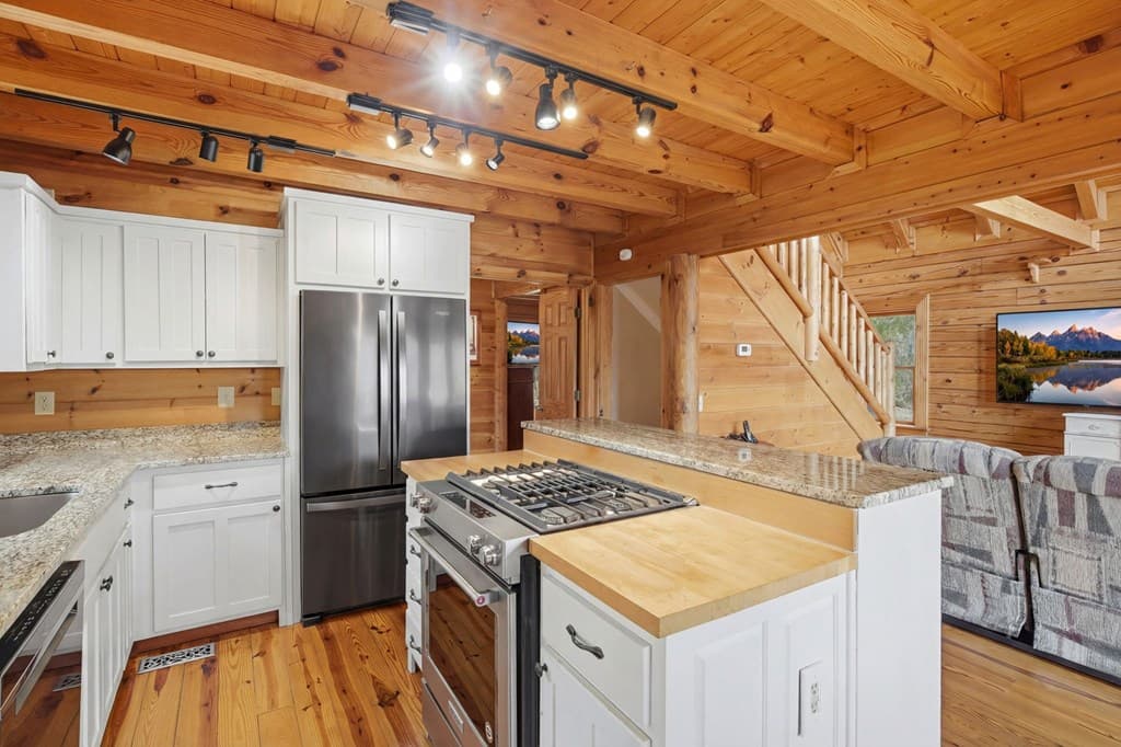 1399 Old Parker Place Road, Ellijay GA 30536 - Photo