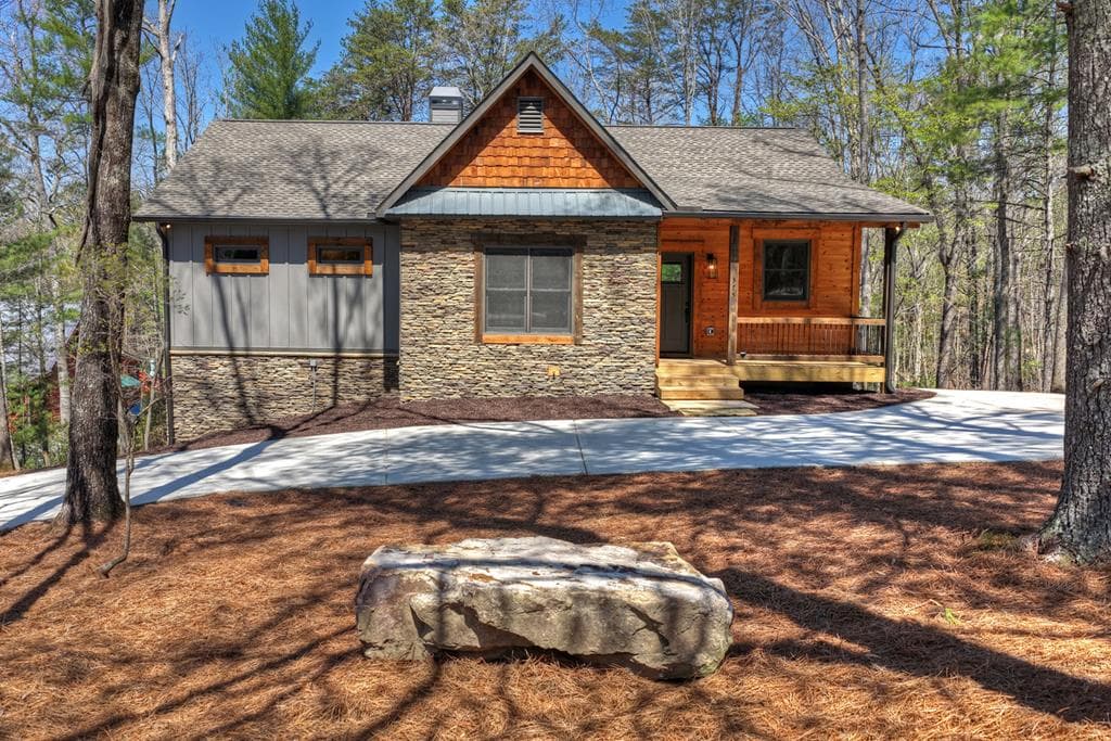 375 Seneca Drive, Ellijay GA 30540 - Photo