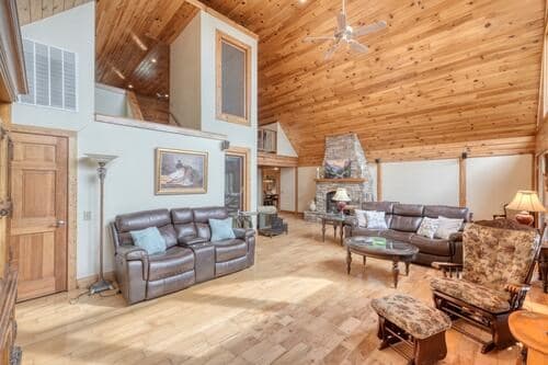 978 Ashley Lane, Young Harris GA 30582 - Photo