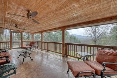 978 Ashley Lane, Young Harris GA 30582 - Photo