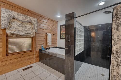 978 Ashley Lane, Young Harris GA 30582 - Photo