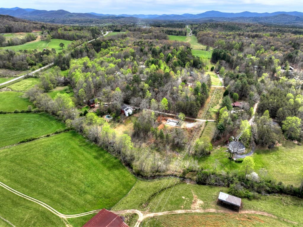 139 Cedar Lane, Blairsville GA 30512 - Photo