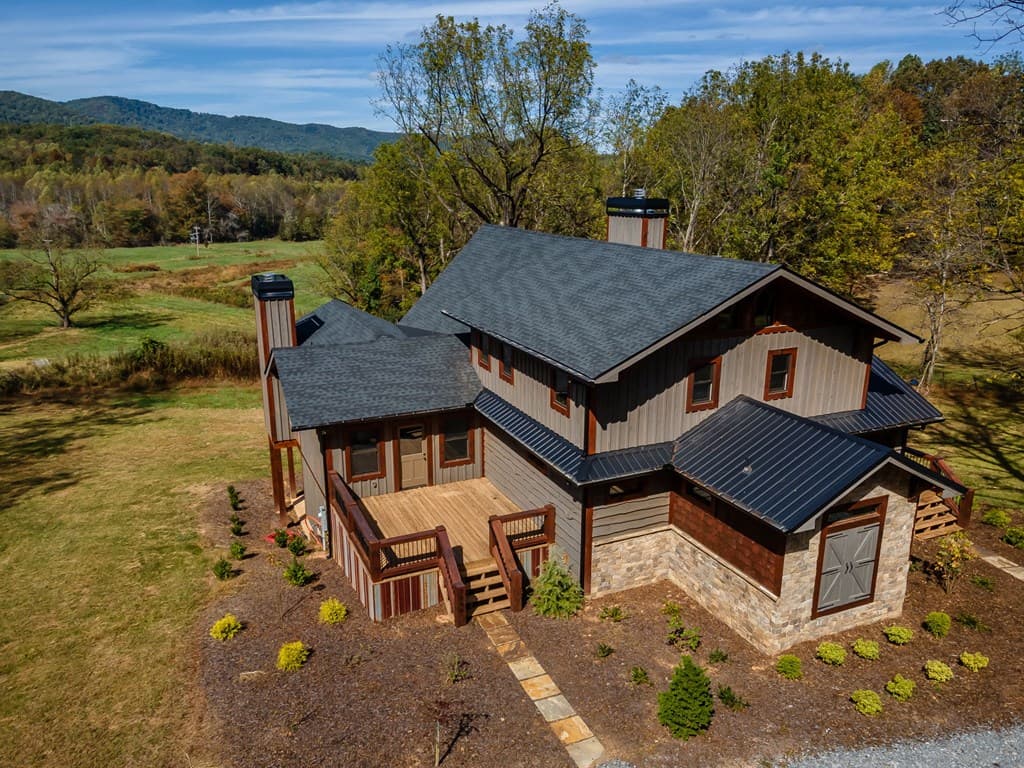 7590-AB Mobile Road, Blue Ridge GA 30513 - Photo
