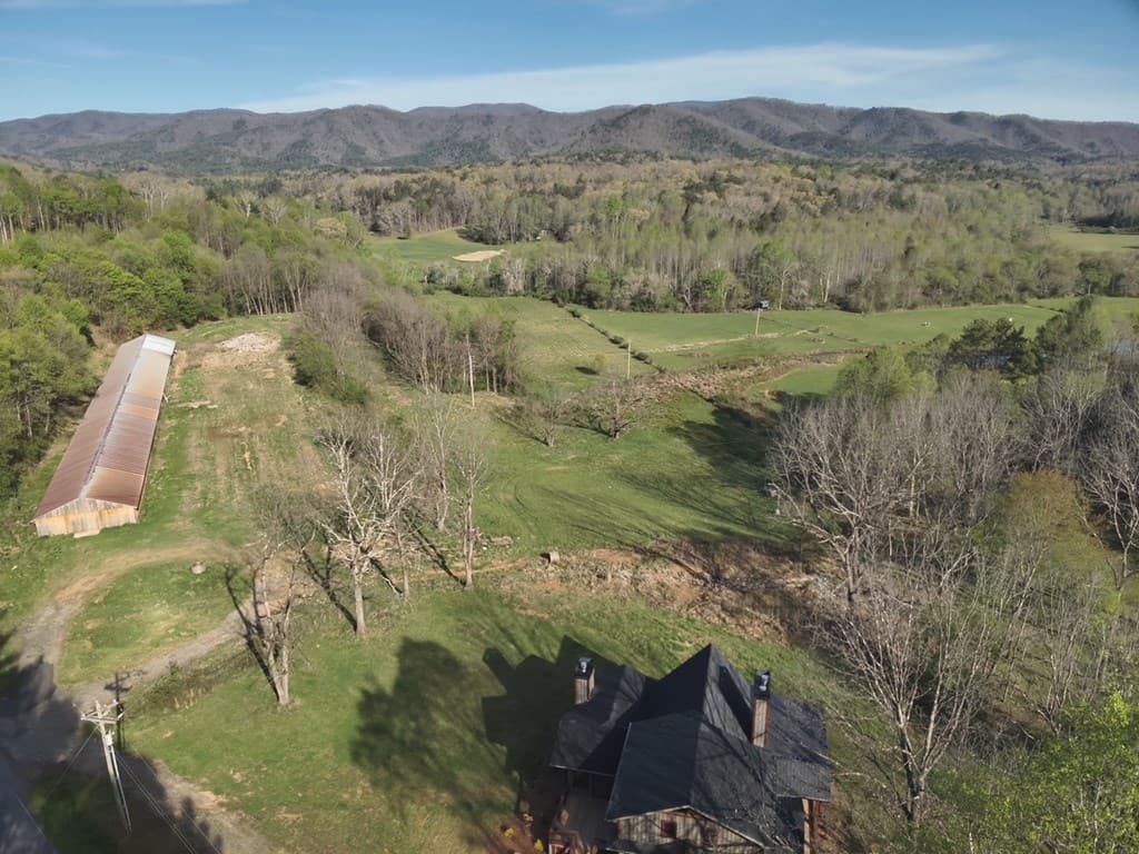 7590-B Mobile Road, Blue Ridge GA 30513 - Photo