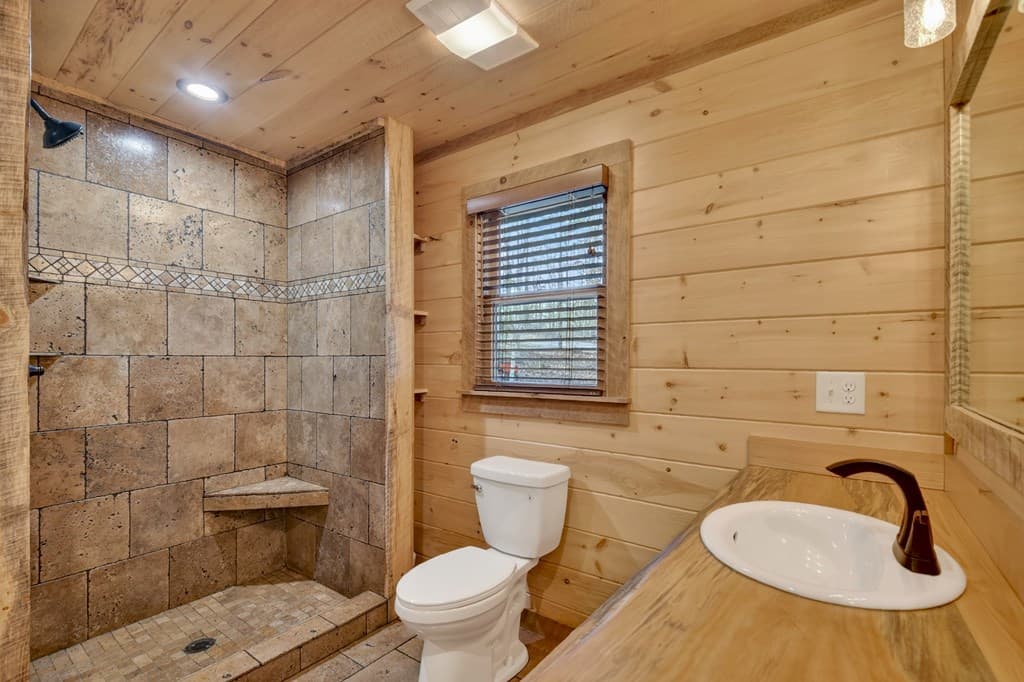 17 Dial Mountain Drive, Blue Ridge GA 30513 - Photo