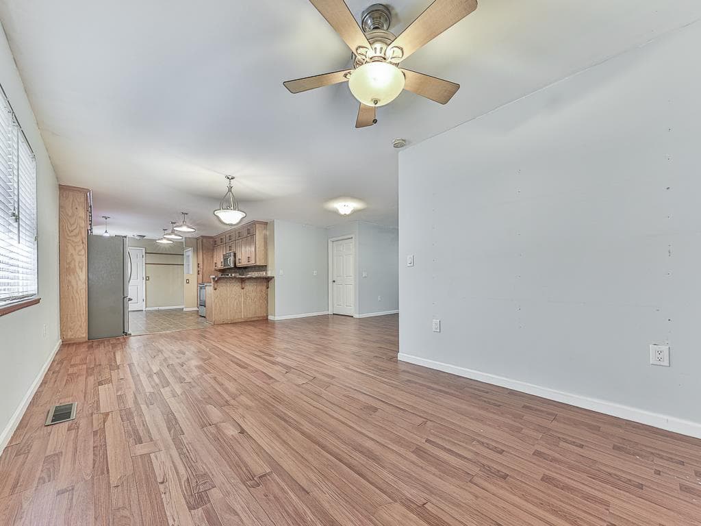 424 Shamrock Drive, Dalton GA 30721 - Photo
