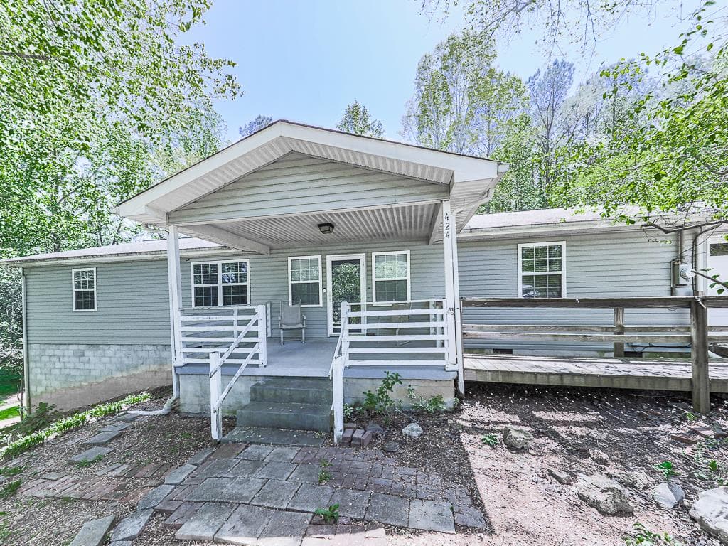 424 Shamrock Drive, Dalton GA 30721 - Photo