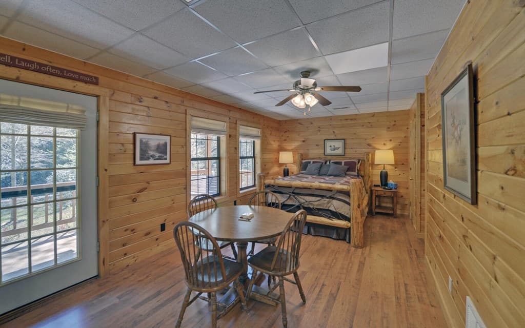 380 Bear Foot Drive, Blue Ridge GA 30513 - Photo