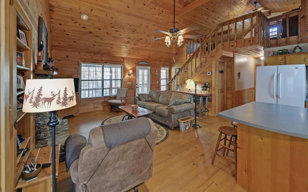 380 Bear Foot Drive, Blue Ridge GA 30513 - Photo