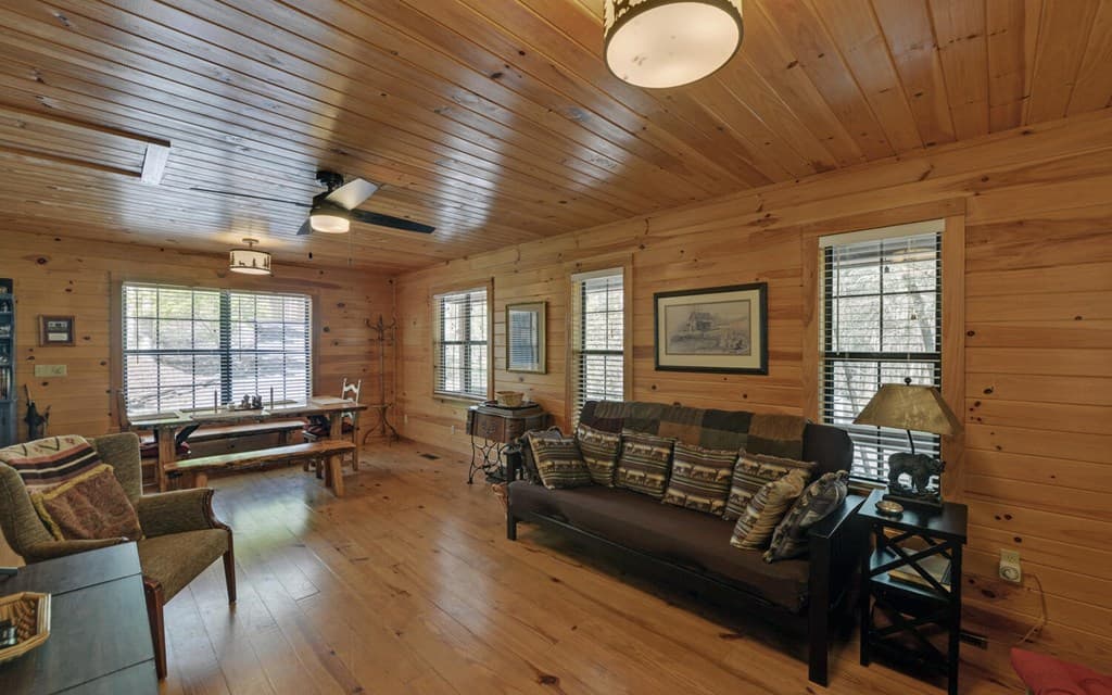 380 Bear Foot Drive, Blue Ridge GA 30513 - Photo