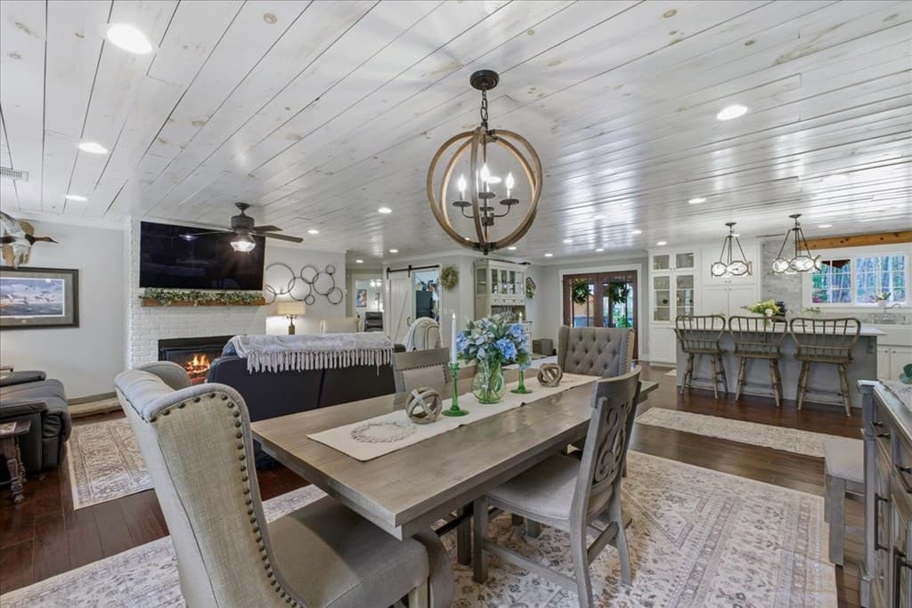 121 Willow Creek Lane, Ellijay GA 30536 - Photo