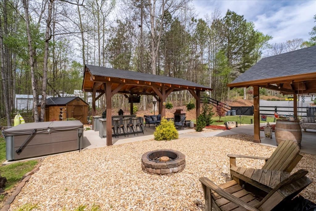 121 Willow Creek Lane, Ellijay GA 30536 - Photo