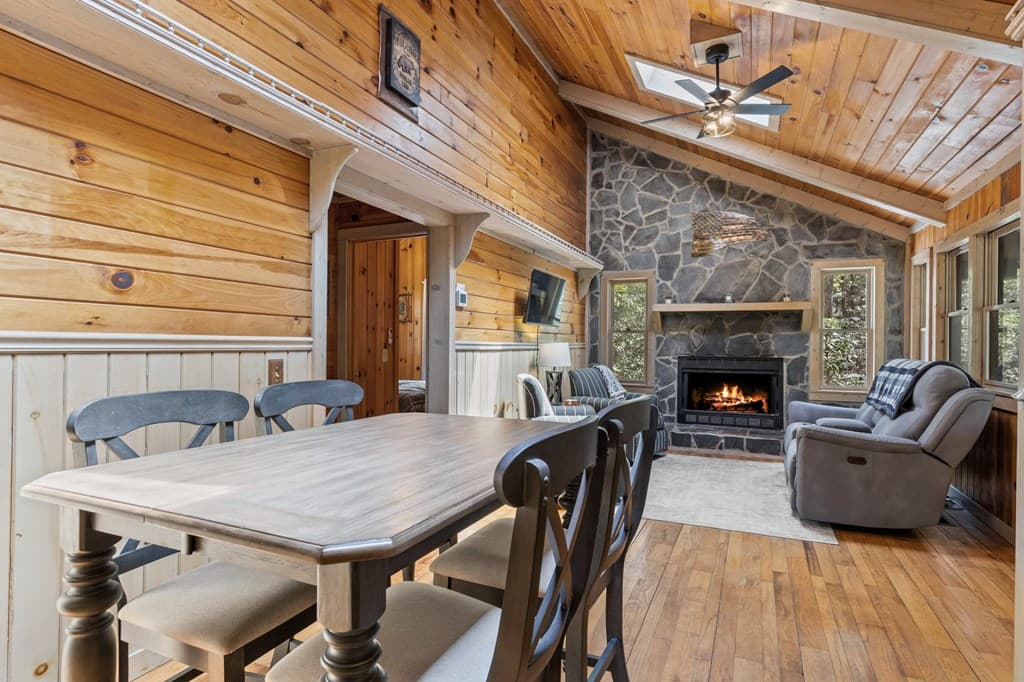 487 Walkabout Creek Road, Morganton GA 30560 - Photo