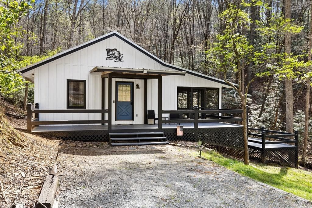 487 Walkabout Creek Road, Morganton GA 30560 - Primary photo