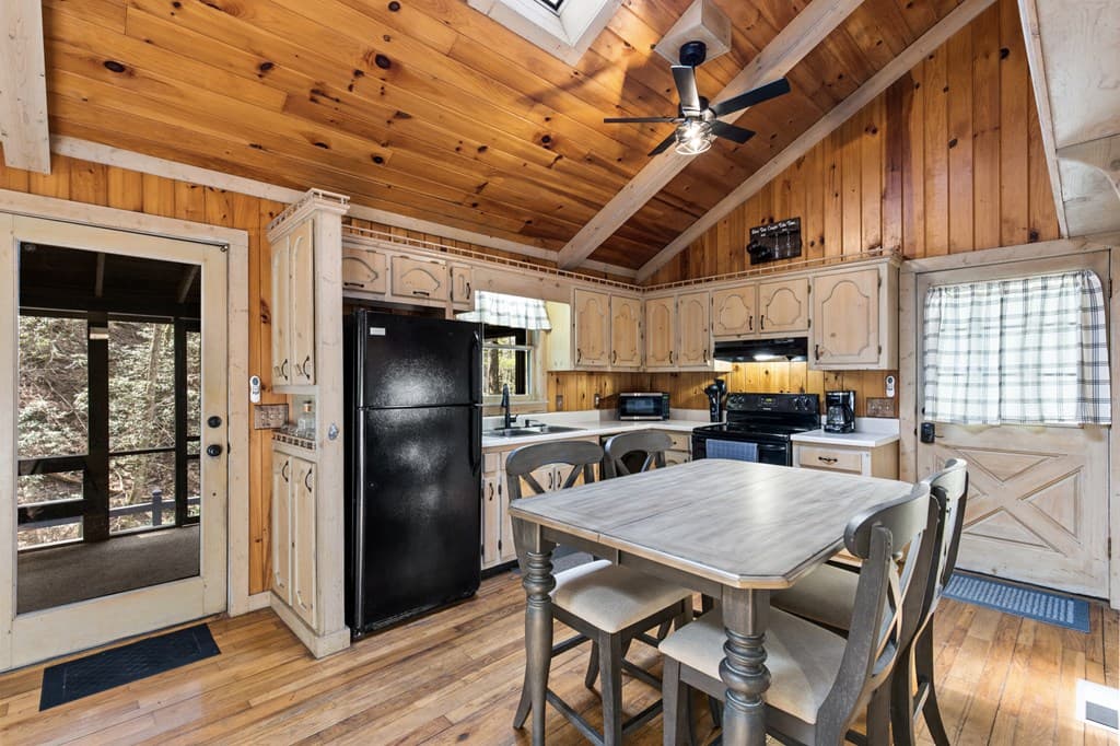 487 Walkabout Creek Road, Morganton GA 30560 - Photo