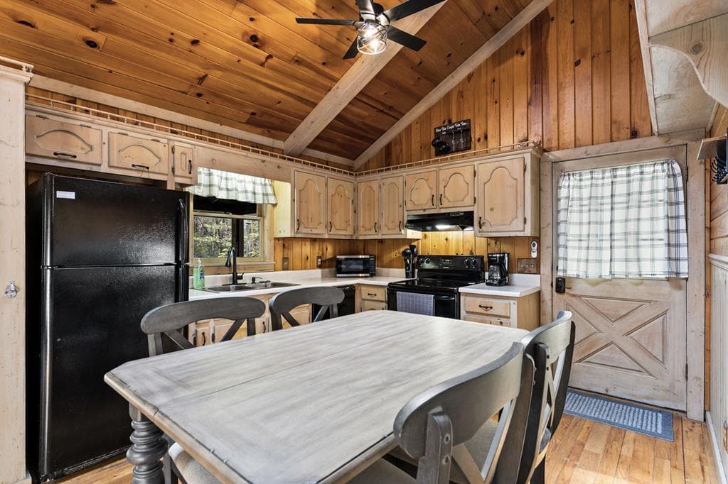 487 Walkabout Creek Road, Morganton GA 30560 - Photo