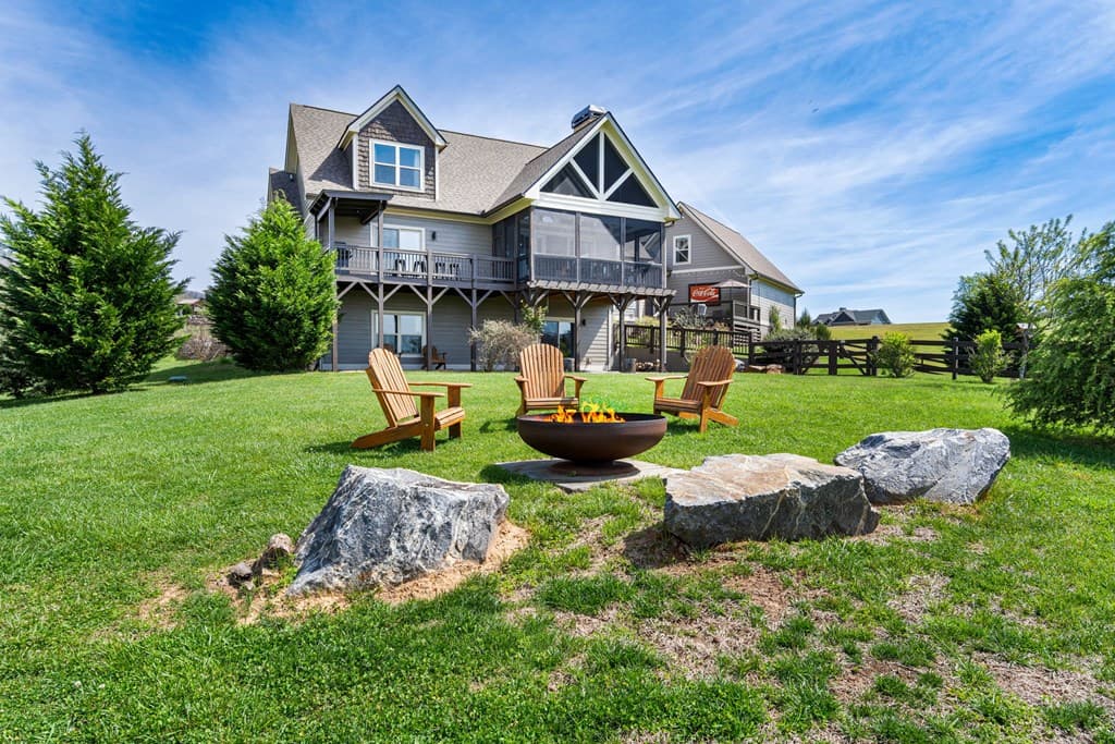 69 Lyndhurst Lane, Young Harris GA 30582 - Photo