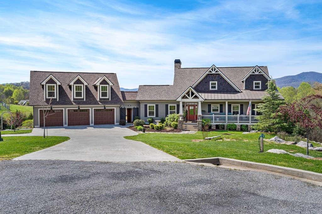 69 Lyndhurst Lane, Young Harris GA 30582 - Photo