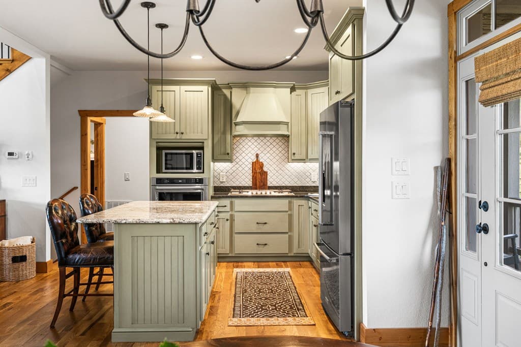 69 Lyndhurst Lane, Young Harris GA 30582 - Photo