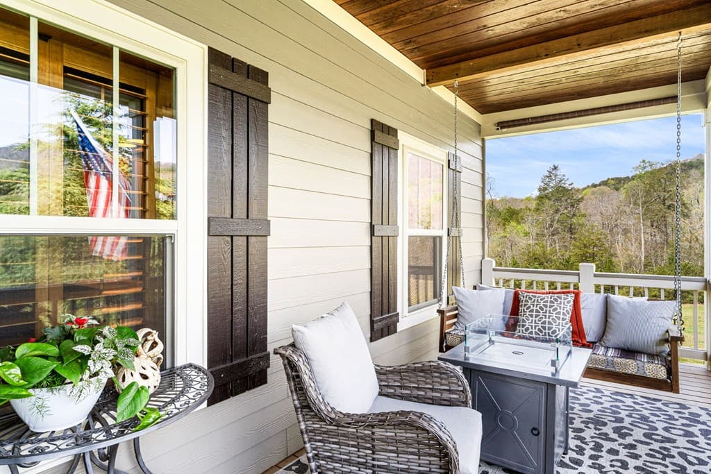 69 Lyndhurst Lane, Young Harris GA 30582 - Photo