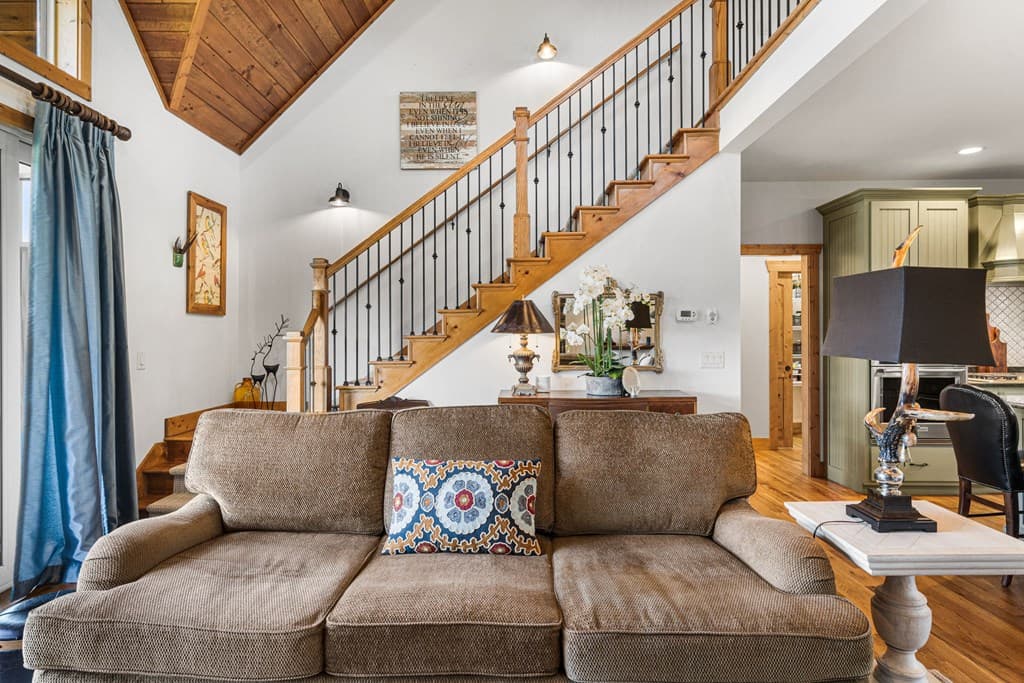 69 Lyndhurst Lane, Young Harris GA 30582 - Photo