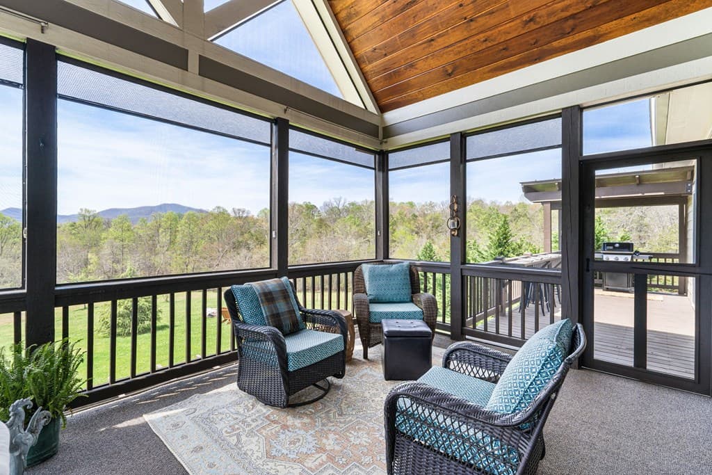 69 Lyndhurst Lane, Young Harris GA 30582 - Photo