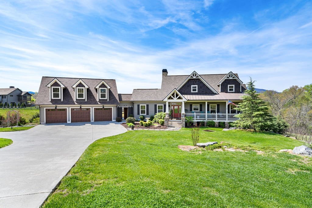 69 Lyndhurst Lane, Young Harris GA 30582 - Photo