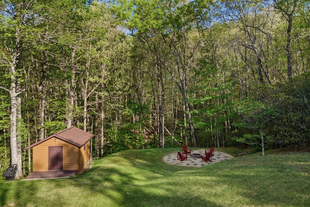 273 Cox Lane, Hayesville NC 28904 - Photo