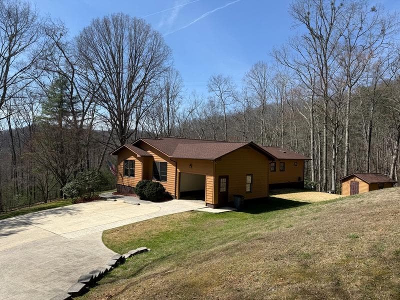 273 Cox Lane, Hayesville NC 28904 - Photo