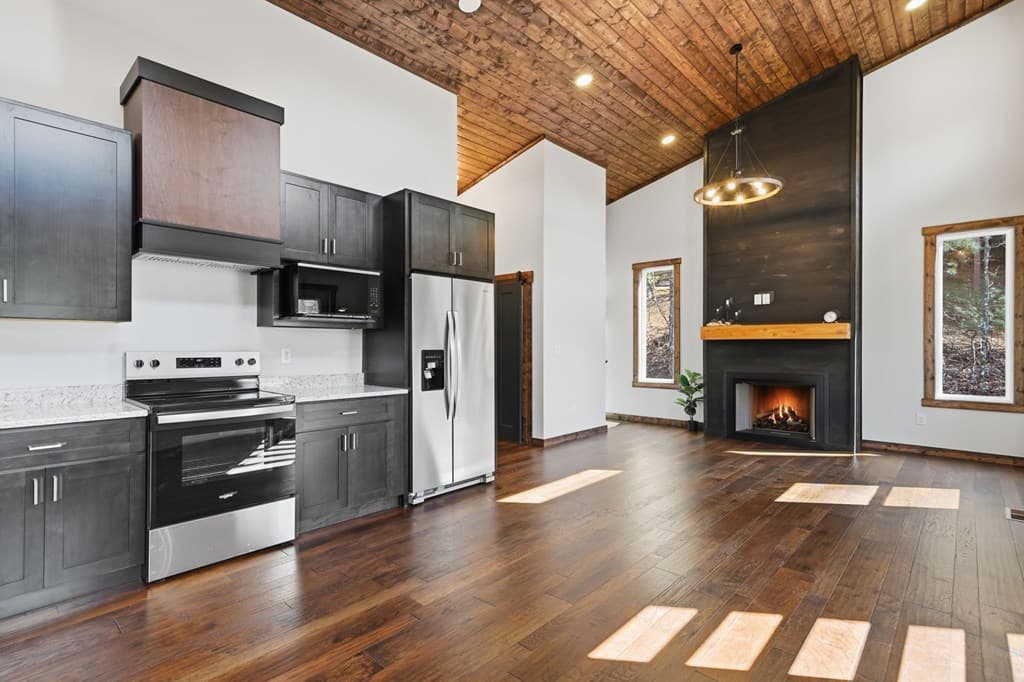 890 Joliet Drive, Ellijay GA 30540 - Photo