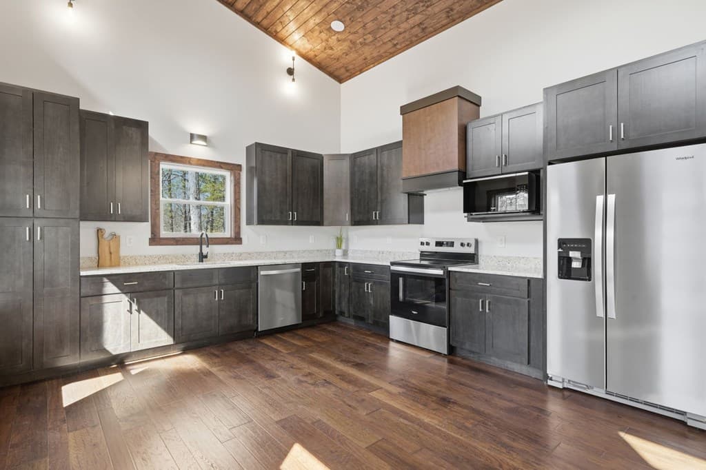 890 Joliet Drive, Ellijay GA 30540 - Photo