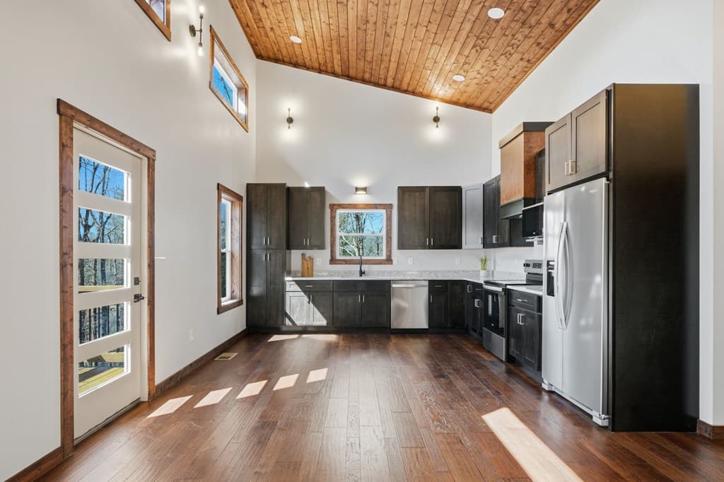 890 Joliet Drive, Ellijay GA 30540 - Photo