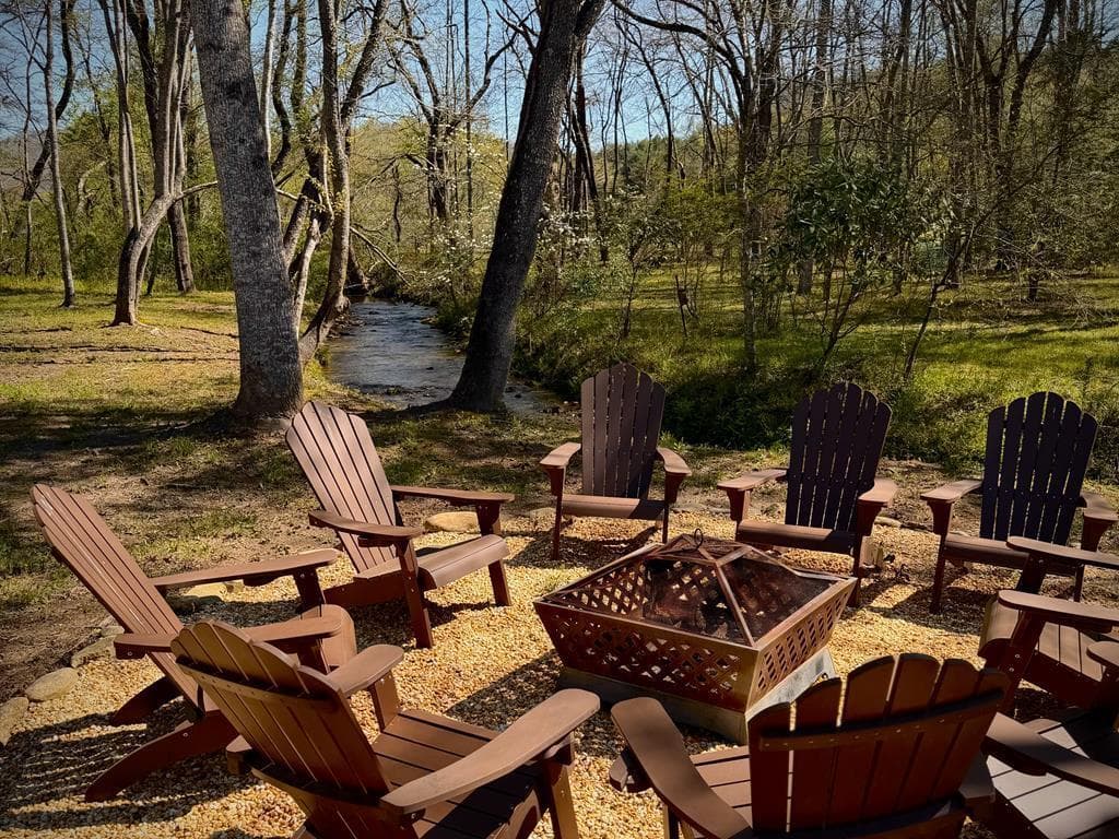 33 Pigeon Creek Drive, Blue Ridge GA 30513 - Photo