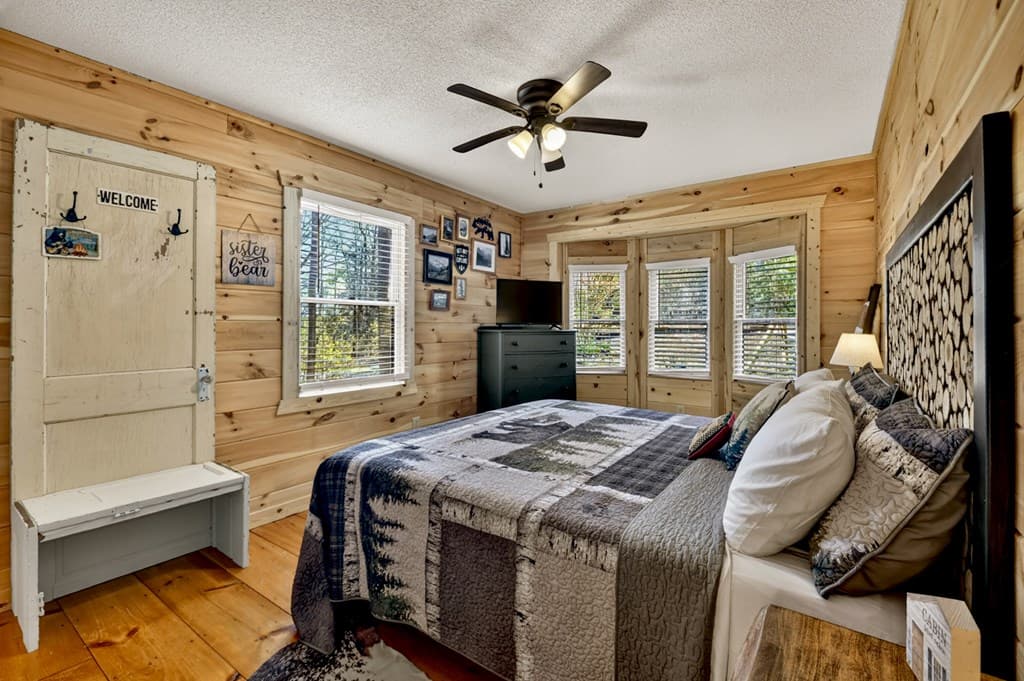 1831 Walnut Ridge, Ellijay GA 30536 - Photo