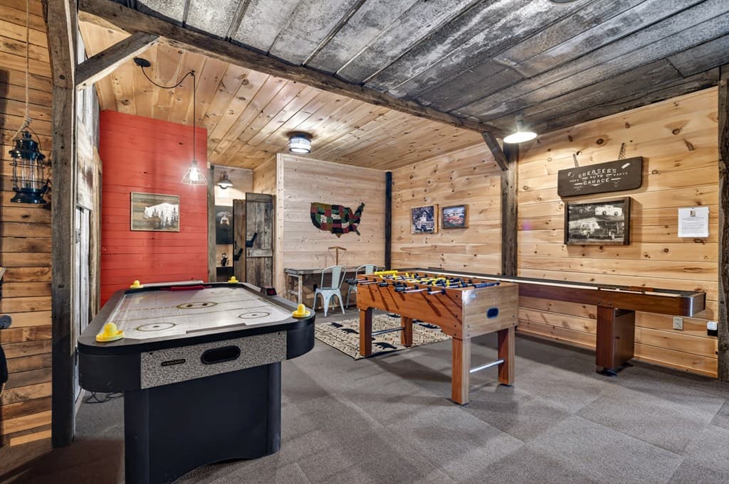 1831 Walnut Ridge, Ellijay GA 30536 - Photo