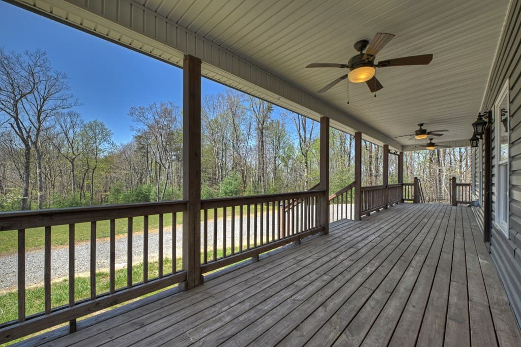 1073 Old Burnt Mountain Road, Ellijay GA 30536 - Photo