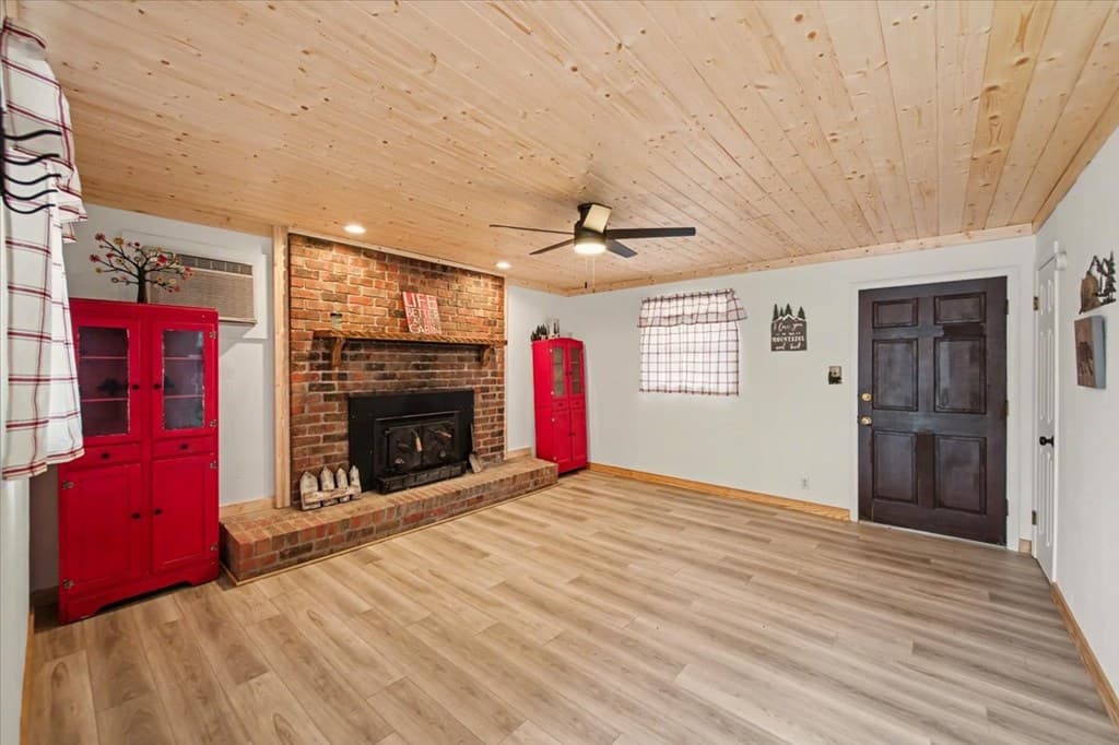 68 Hawk Lane, Ellijay GA 30540 - Photo