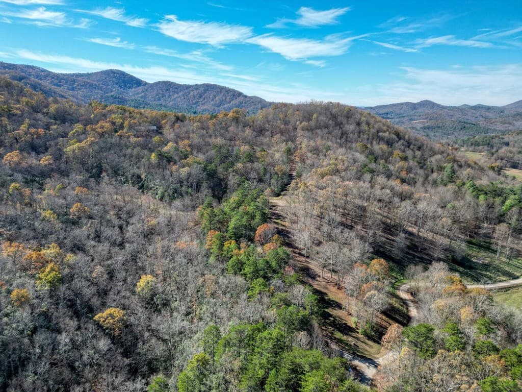 57.59 Winchester Creek, Young Harris GA 30582 - Photo