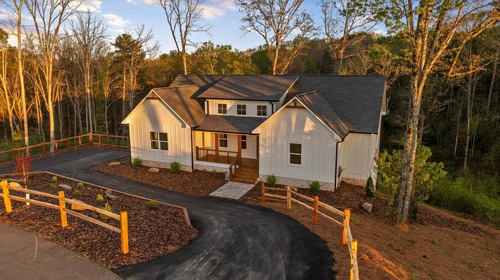 222 Mystic Drive, Ellijay GA 30540 - Primary photo