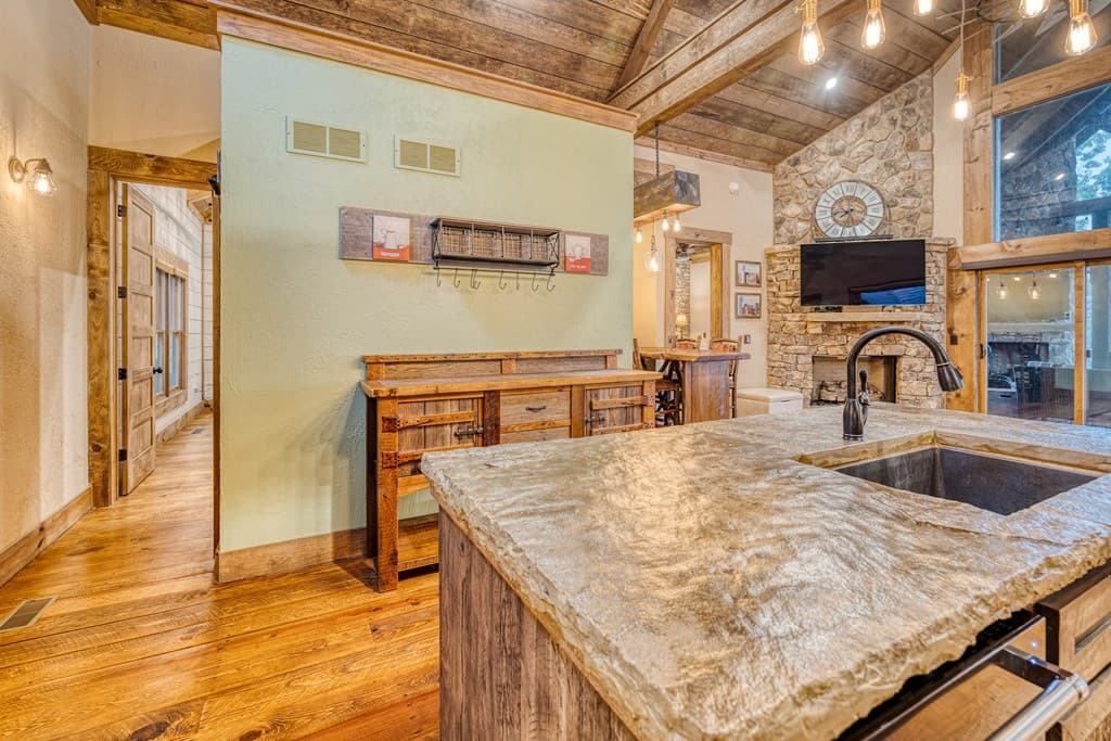 280 Pointe Of View, Blue Ridge GA 30513 - Photo