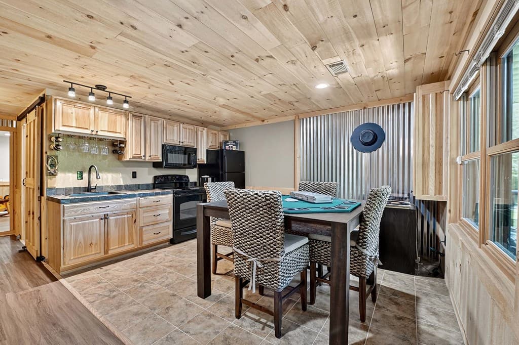 505 Old Salem Road, Mineral Bluff GA 30559 - Photo