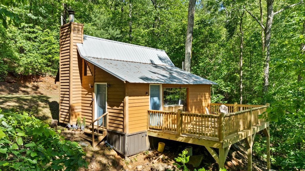 382 Highland Road, Ellijay GA 30540 - Primary photo