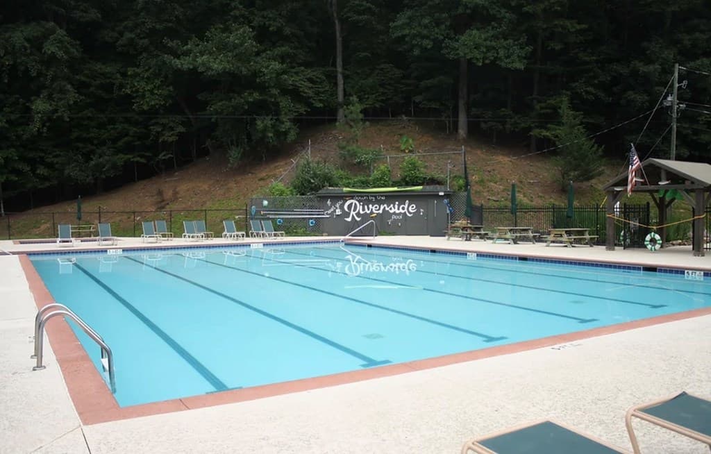 135 Flat Ridge Road, Ellijay GA 30540 - Photo